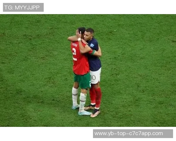 姆巴佩应好友阿什拉夫邀请全家观摩洛哥比赛期待精彩表现